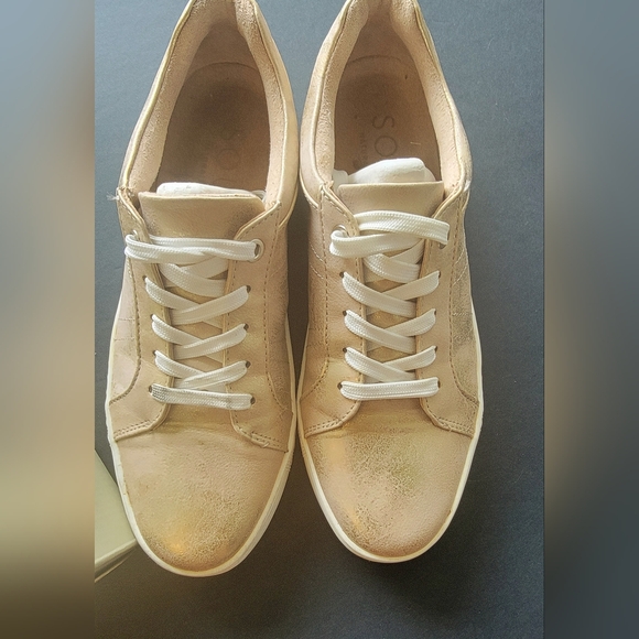 Soul by Naturalizer Neela Sneaker in Gold - Picture 2 of 5